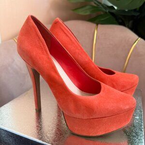 Pre-Loved: Jessica Simpson Burnt Orange 5" Suede Platform Pumps! [Size 6]
